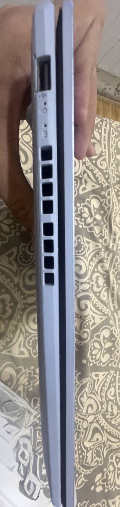 Vivobook x1502za (core i7 12500H 8 gb ddr 4 ram 512 gb ssd )