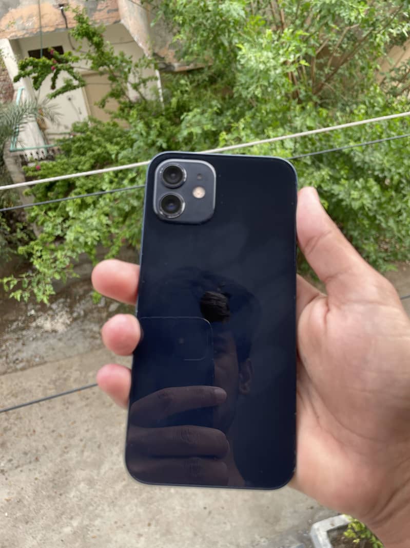 iPhone 12 2