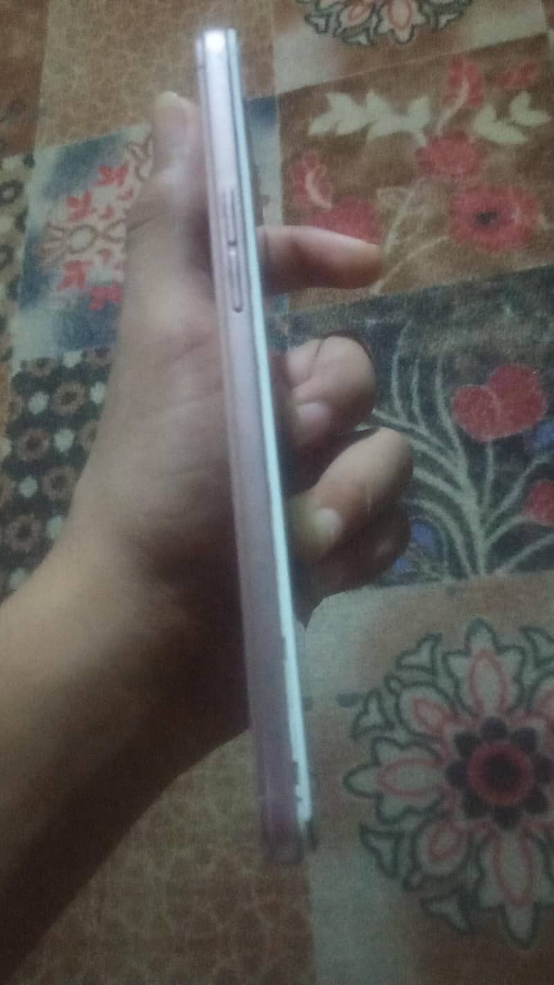 OPPO a57 1
