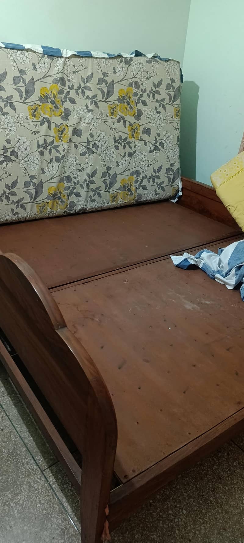 Two single bed shesham 0