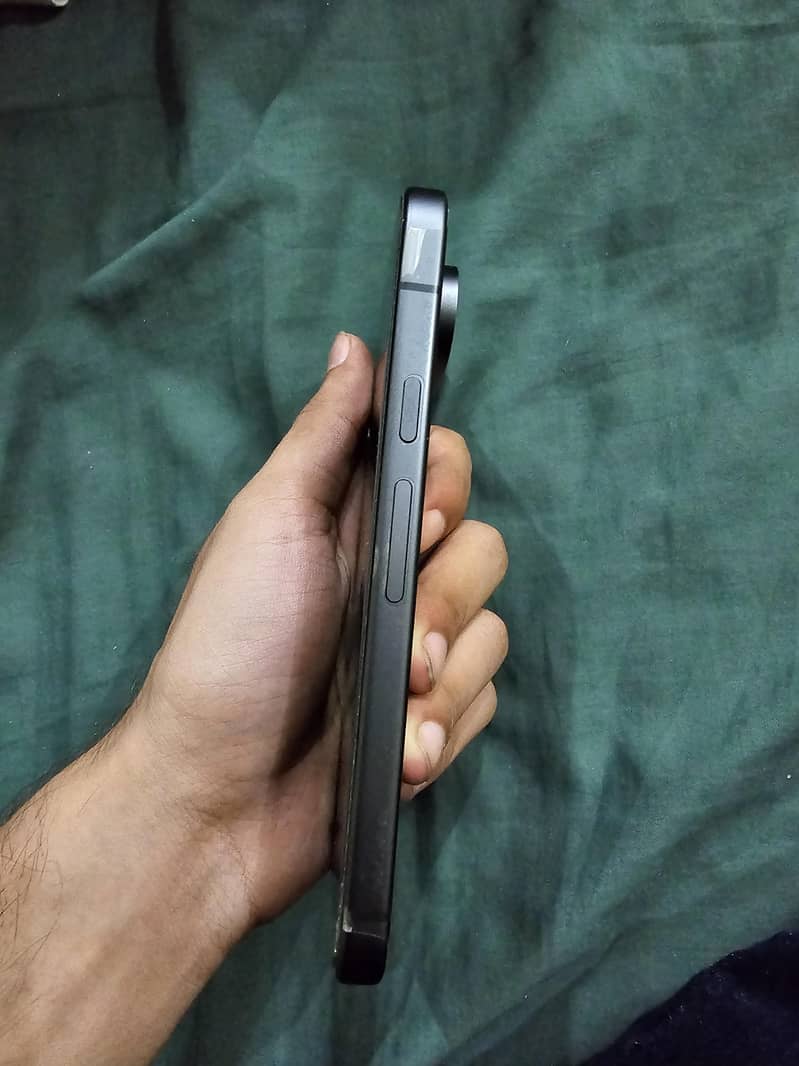 Google Pixel 9 5