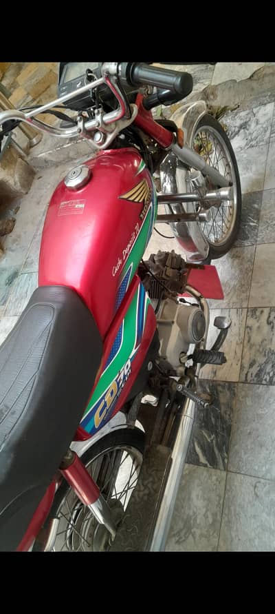 18/19 Honda Cd 70 Total genuine