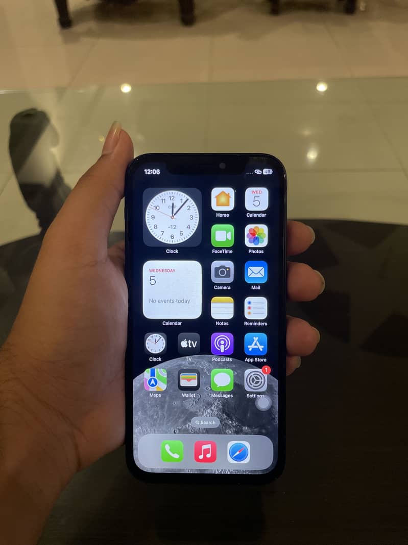 Apple iPhone 12 1