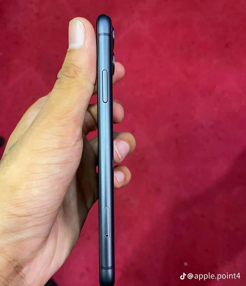 Apple iPhone 11 2