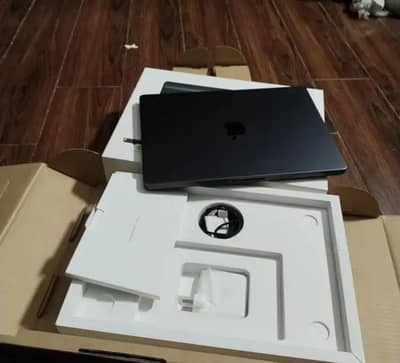 Apple MacBook M4 Max 1TB ( M1.2. 3.4pro. Max ^Air