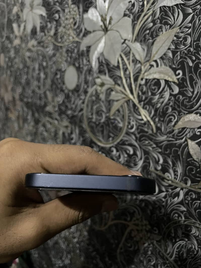 Apple iPhone 12 2