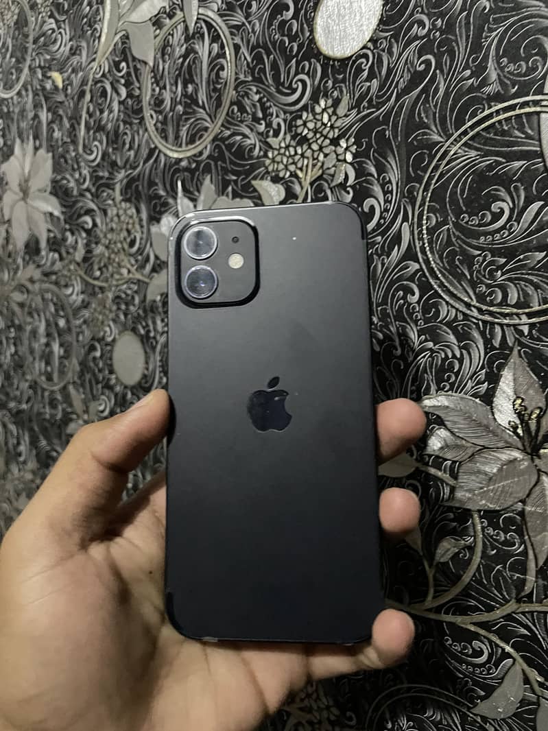 Apple iPhone 12 7