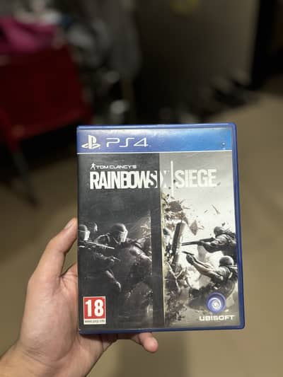 Rainbow Six siege disc ( compatible for ps4 and ps5 )