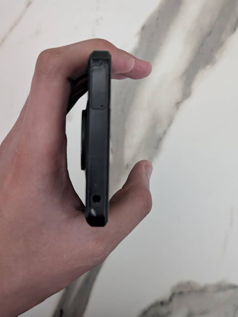 Sharp aquos r7 4