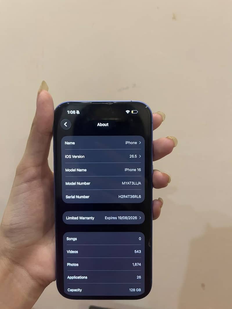 Apple iPhone 16 Pro 2