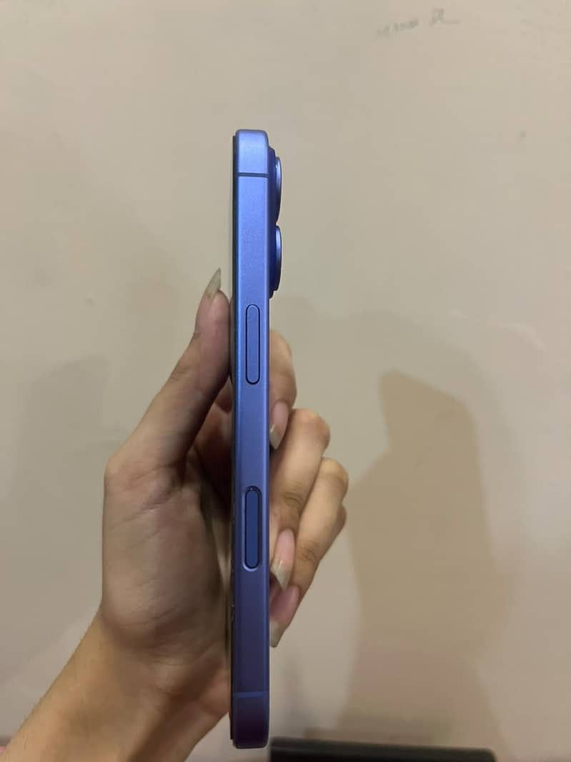 Apple iPhone 16 Pro 5