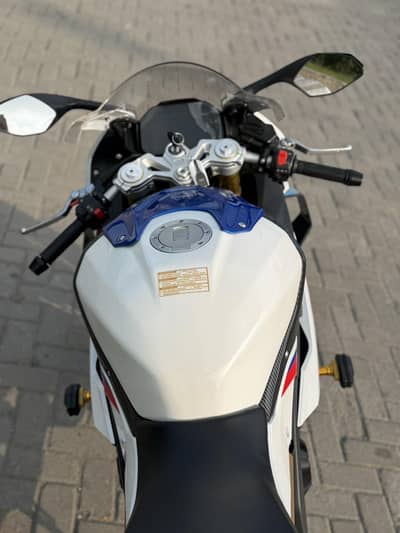 Replica SR1000