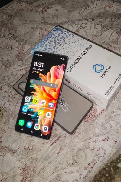 Tecno CAMON 40 Pro