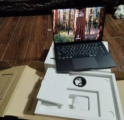 Apple MacBook Pro M4 Max 1TB SSD ""M2.2. 3.4. 5. pro. Max. Air.