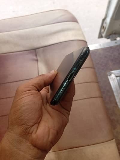 Apple iPhone 7