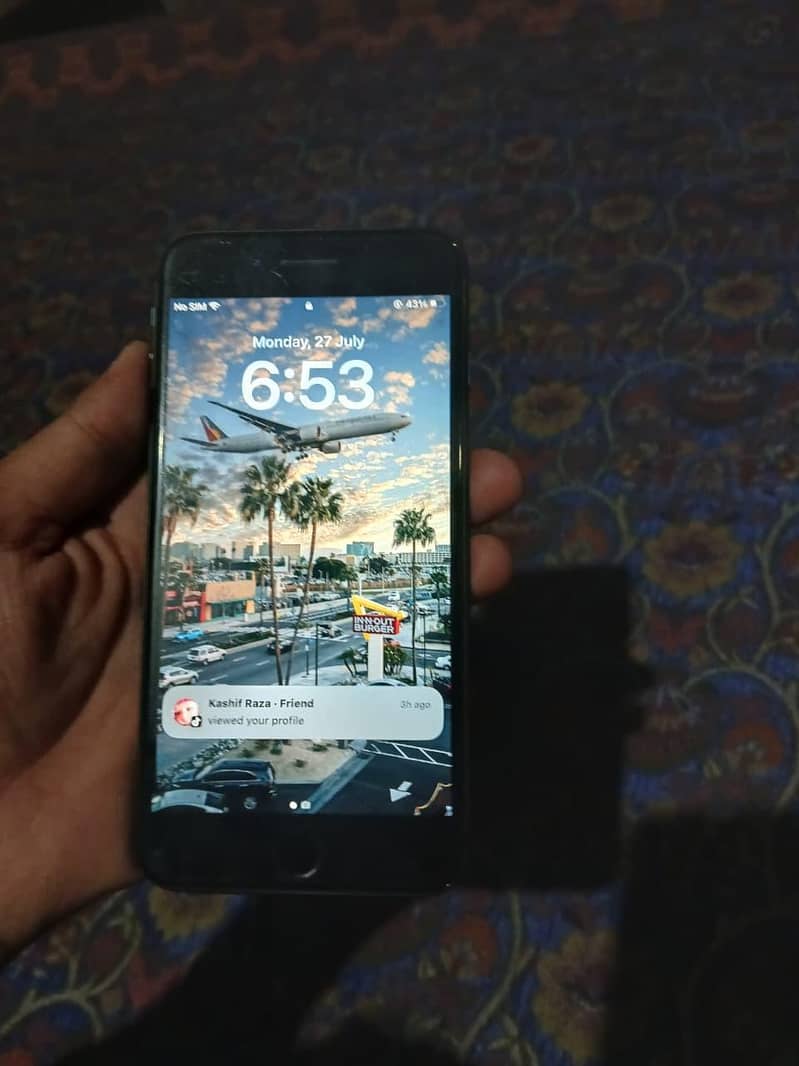 Apple iPhone 8 Plus 2