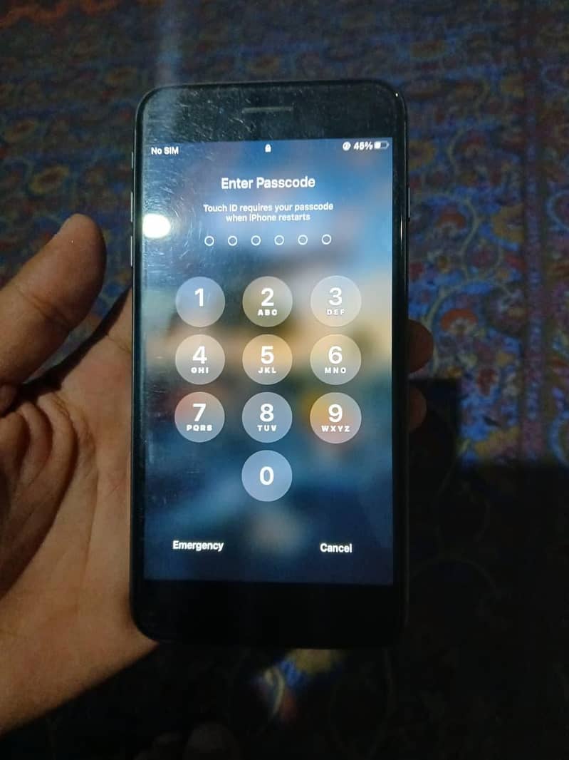 Apple iPhone 8 Plus 3