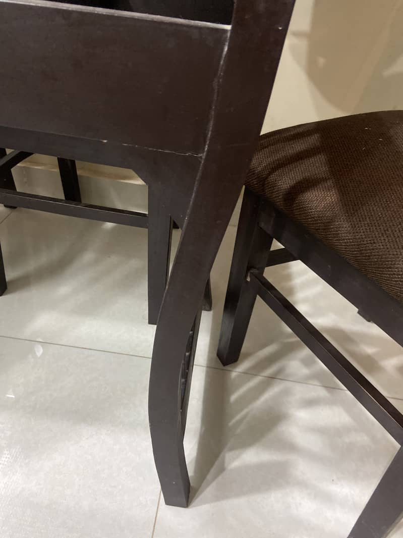 Dinning Table 3