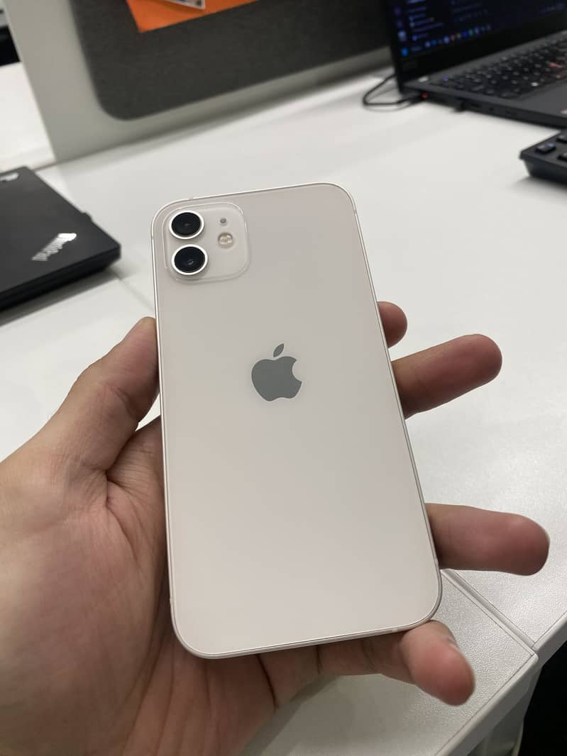 Apple iPhone 12 7