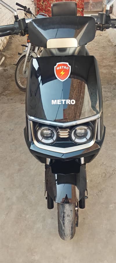 Metro M6 Empower portable Lithium Version like Brand New 10/10 Conditn