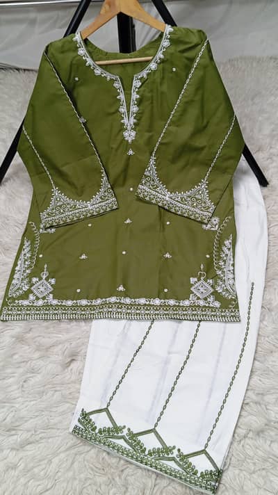NEW 14 AUGUST 2 PIECES