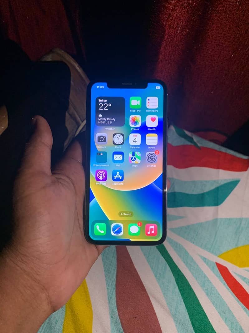 Apple iPhone X 3