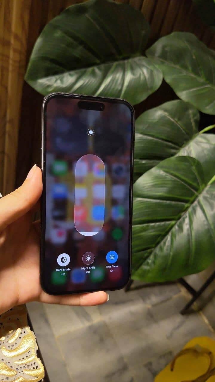 Apple iPhone 15 Pro 3