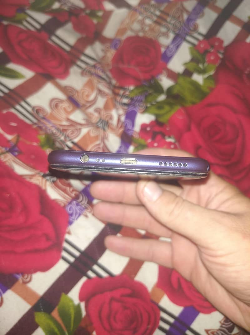 OPPO A3s 5