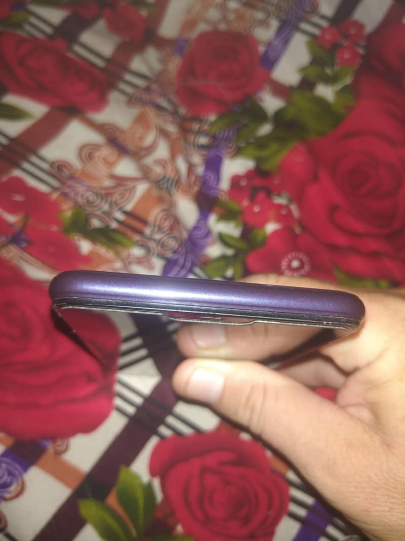 OPPO A3s 6