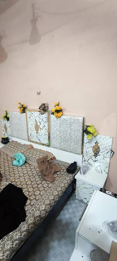 4 pics home bed set new