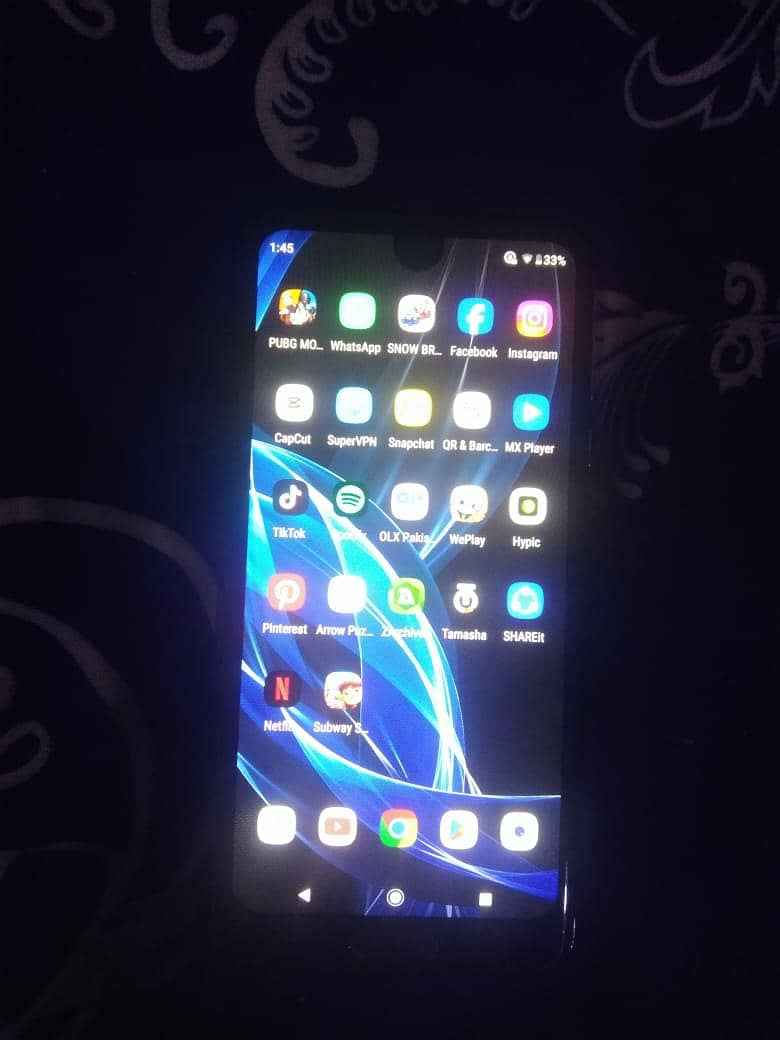 Sharp Aquos R2 3