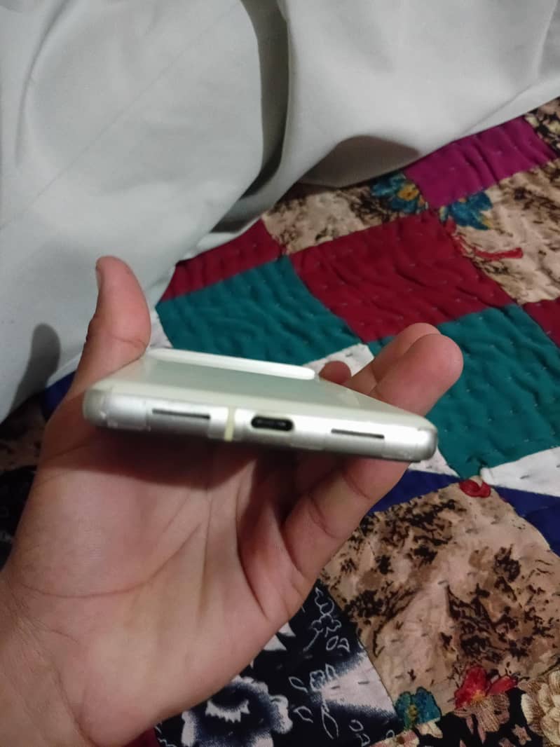 Google Pixel 7 3