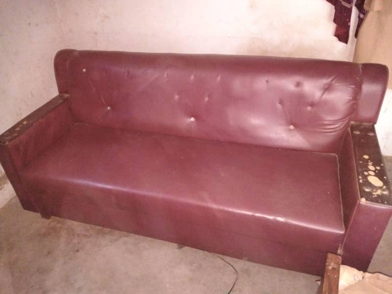 3 seater sofa 0