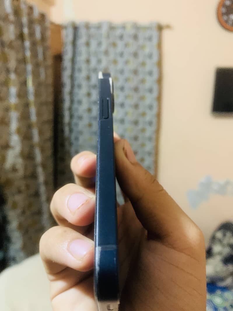 Apple iPhone 12 mini 2