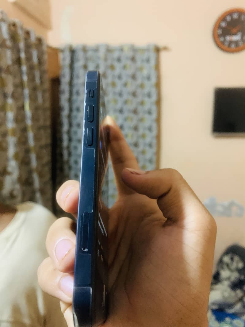 Apple iPhone 12 mini 5