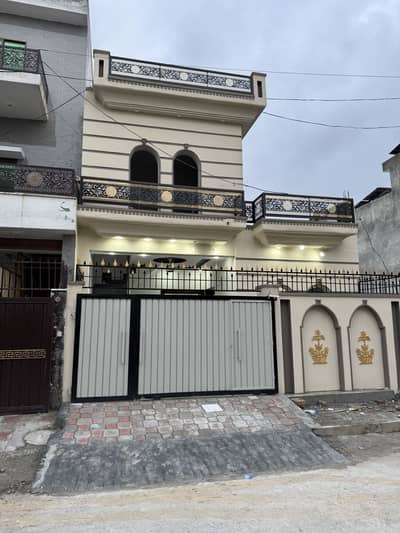 Luxury Owner Built House for Sale | Premium Block | Near Arcade Mall & Main Market | Fully Developed Area with All Facilities | Investor Price | Urgent Sale