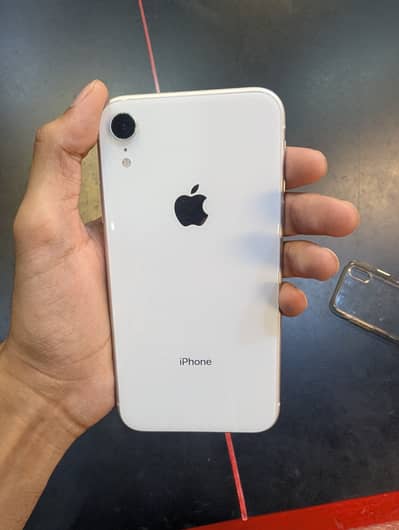 Apple iPhone XR