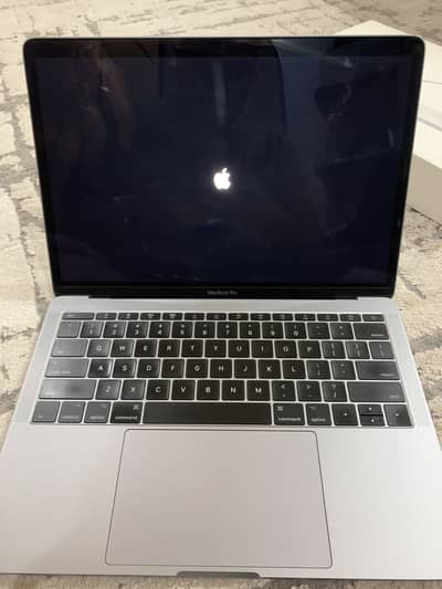 Macbook pro 13-inch 2017 256gb