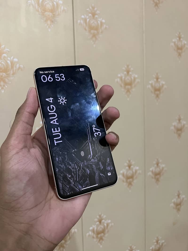 Google Pixel 8 1