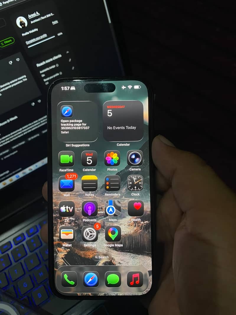 Apple iPhone 15 Pro 0