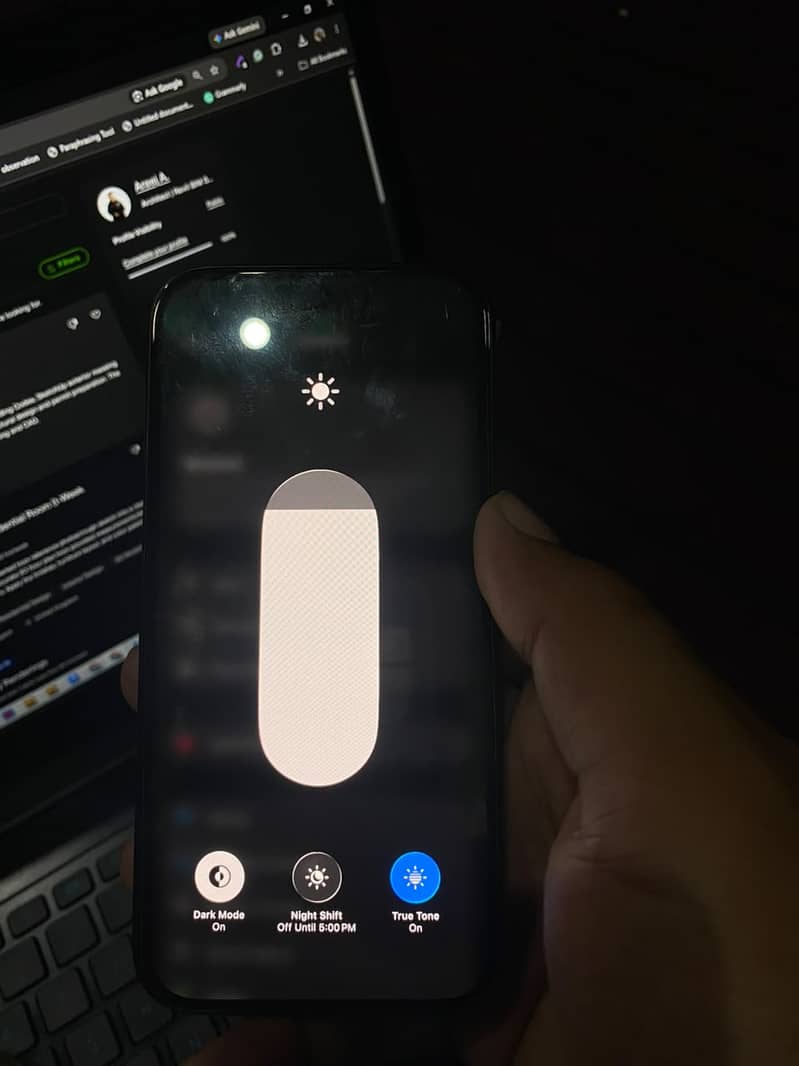 Apple iPhone 15 Pro 3