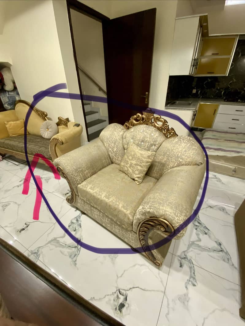 KING BEDS AND dining and sofass 13