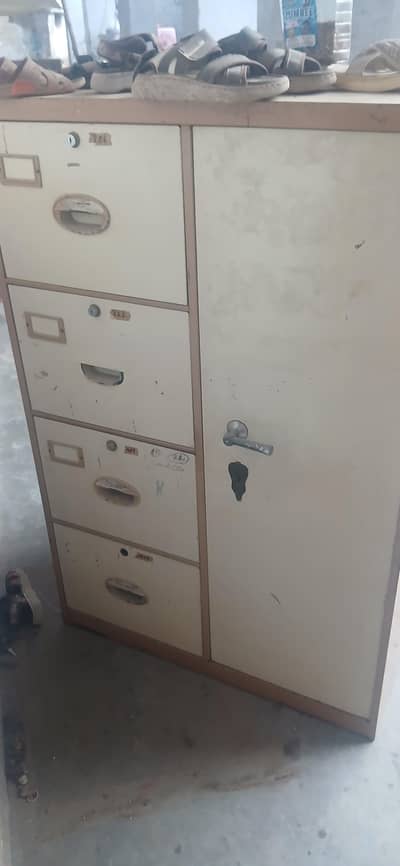 office locker and cabinet