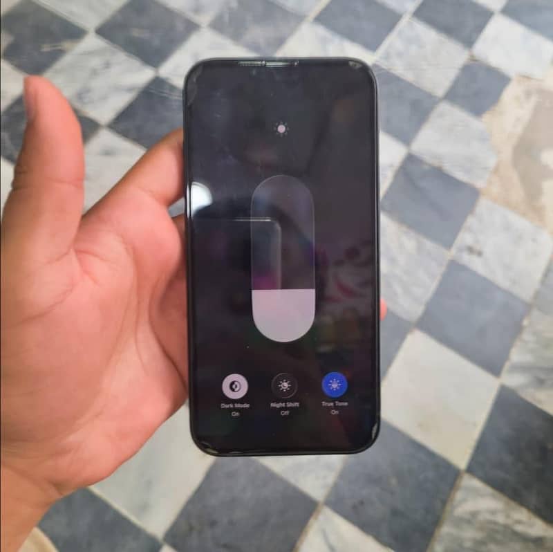 Apple iPhone 13 1