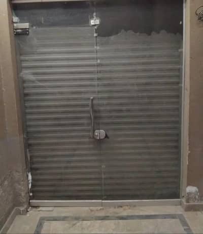 glass door in good condition for sale