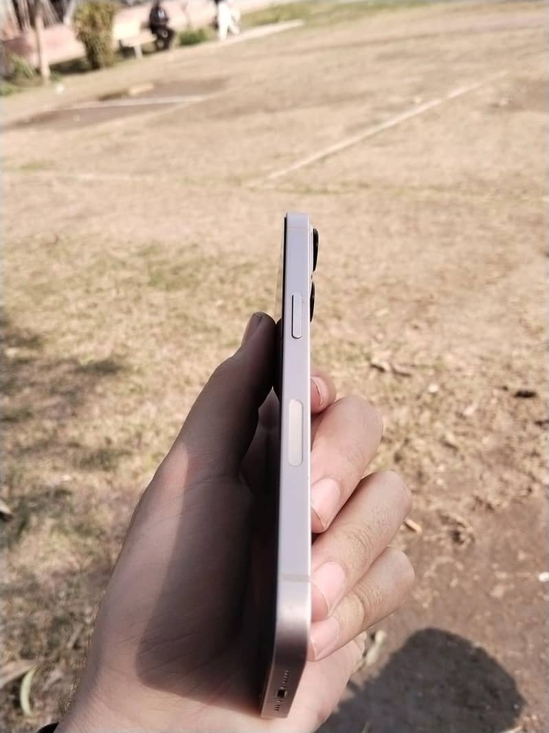 Apple iPhone 13 urgent sale 4