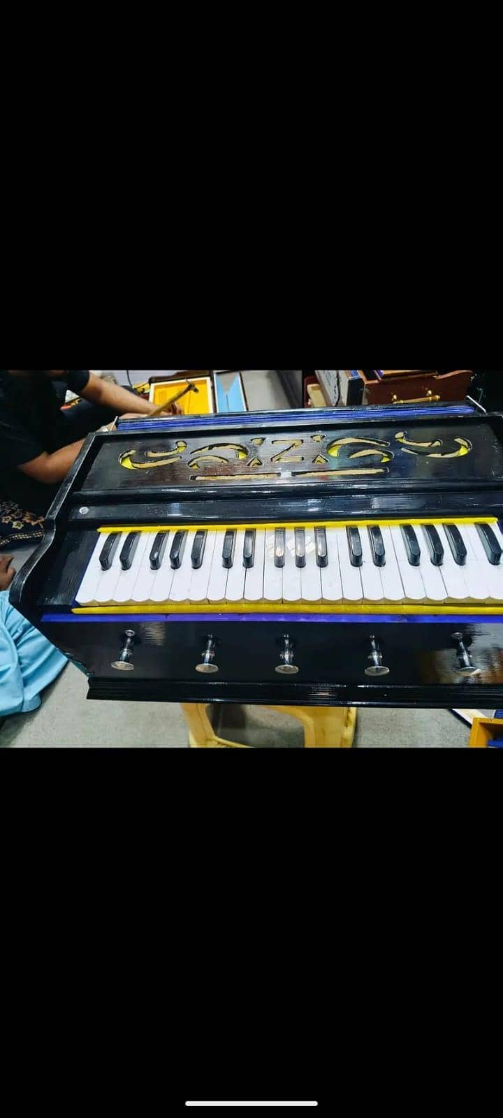 indian harmonium 0