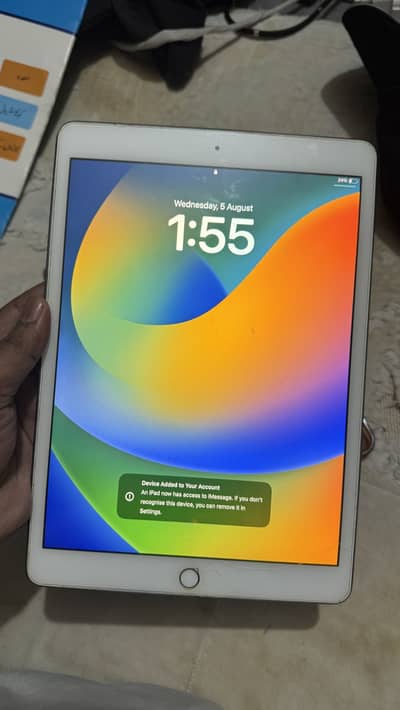 Ipad 8th gen - 32 GB