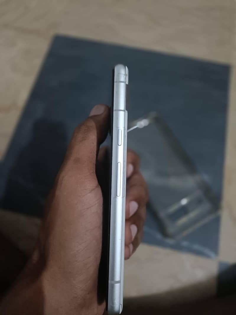 Google Pixel 7a 2
