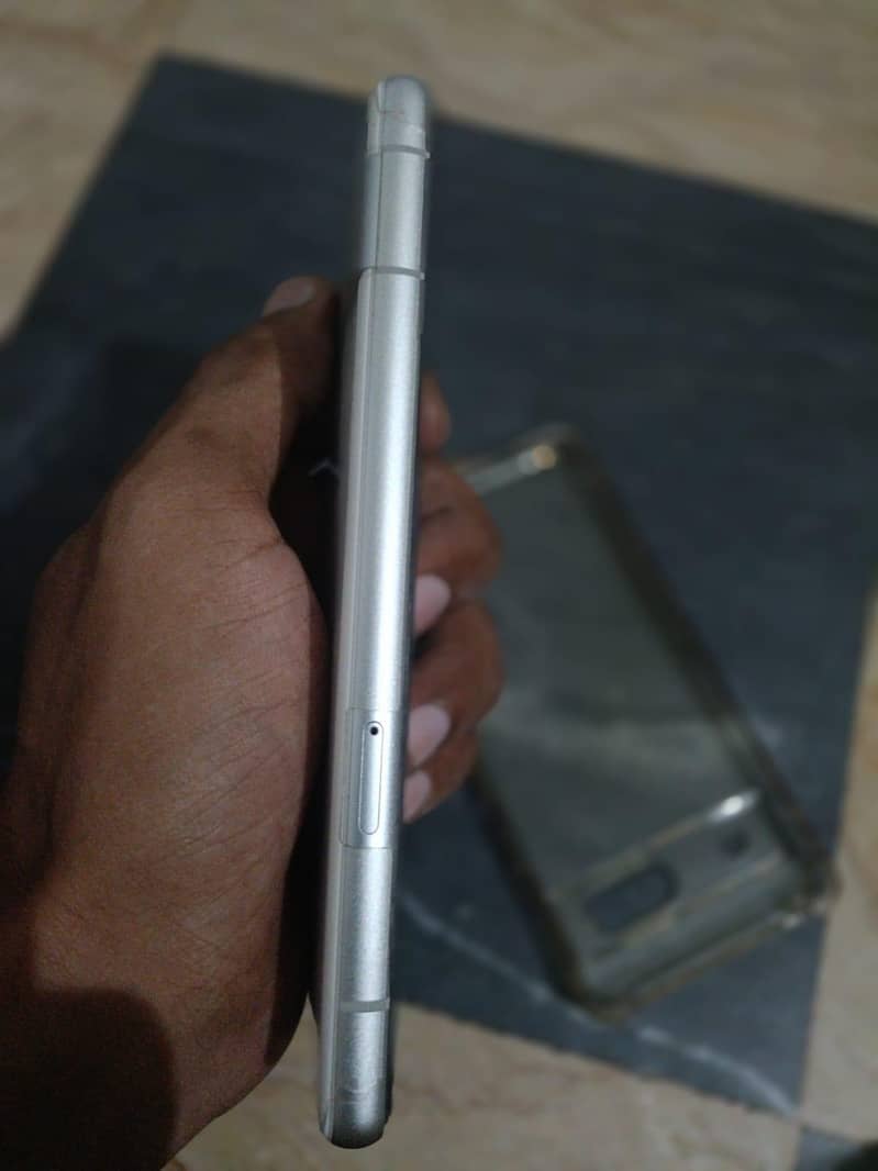 Google Pixel 7a 3